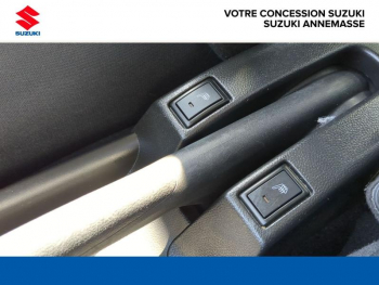 Photo 22 du bon plan SUZUKI Swift 1.2 Dualjet Hybrid 83ch Pack AllGrip occasion à 15790 €