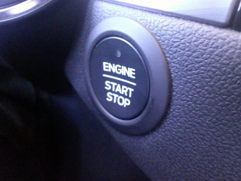 Photo 12 du bon plan FORD Kuga 2.5 Duratec 190ch Hybrid FlexiFuel Titanium Powershift occasion à 28900 €