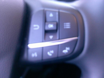 Photo 17 du bon plan FORD Kuga 2.5 Duratec 190ch Hybrid FlexiFuel Titanium Powershift occasion à 28900 €