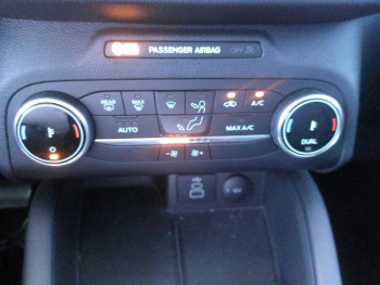 Photo 18 du bon plan FORD Kuga 2.5 Duratec 190ch Hybrid FlexiFuel Titanium Powershift occasion à 28900 €