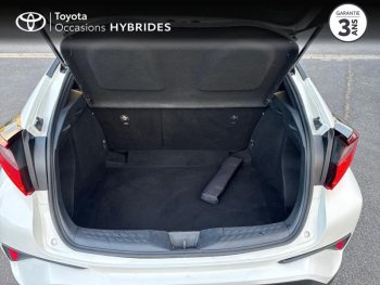 Photo 10 du bon plan TOYOTA C-HR 122h Dynamic 2WD E-CVT MY20 occasion à 19990 €