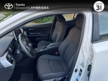 Photo 11 du bon plan TOYOTA C-HR 122h Dynamic 2WD E-CVT MY20 occasion à 19990 €