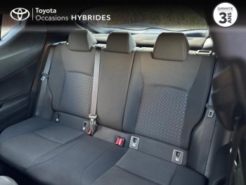 Photo 12 du bon plan TOYOTA C-HR 122h Dynamic 2WD E-CVT MY20 occasion à 19990 €