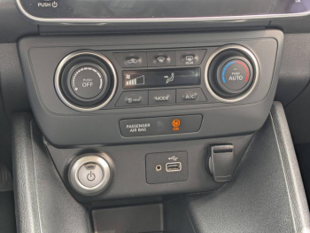 Photo 13 du bon plan NISSAN Leaf 150ch 40kWh Acenta 21.5 occasion à 14890 €
