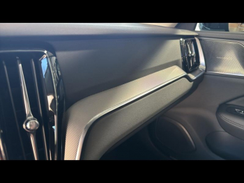 Photo 11 du bon plan VOLVO V60 T6 AWD 253+145ch Plus Style Dark Geartronic 8 occasion à 59900 €