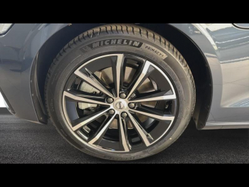 Photo 18 du bon plan VOLVO V60 T6 AWD 253+145ch Plus Style Dark Geartronic 8 occasion à 59900 €