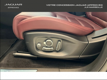 Photo 8 du bon plan JAGUAR E-Pace P300e PHEV R-Dynamic HSE BVA AWD occasion à 52990 €