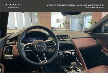Photo 13 du bon plan JAGUAR E-Pace P300e PHEV R-Dynamic HSE BVA AWD occasion à 52990 €
