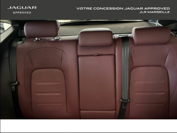 Photo 16 du bon plan JAGUAR E-Pace P300e PHEV R-Dynamic HSE BVA AWD occasion à 52990 €