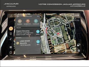 Photo 21 du bon plan JAGUAR E-Pace P300e PHEV R-Dynamic HSE BVA AWD occasion à 52990 €