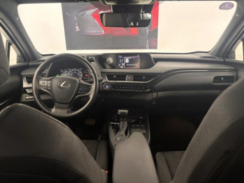 Photo 6 du bon plan LEXUS UX 250h 2WD Premium Edition MY22 occasion à 25900 €