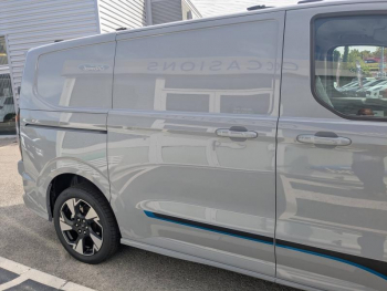 ddf-core-media-O4FYu1vdSA15145_5.jpg Photo 5 du bon plan FORD Transit Custom Fg VUL 320 L1H1 2.5 Duratec 232ch Hybride rechargeable Sport CVT 2 places siège confort occasion à 47943 €