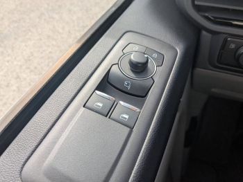 ddf-core-media-w7WTHZvdSA15145_14.jpg Photo 14 du bon plan FORD Transit Custom Fg VUL 320 L1H1 2.5 Duratec 232ch Hybride rechargeable Sport CVT 2 places siège confort occasion à 47943 €