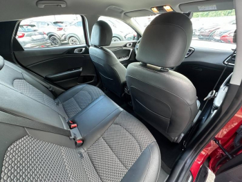 Photo 11 du bon plan KIA XCeed 1.5 T-GDi 140ch Active occasion à 22990 €