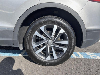 Photo 16 du bon plan VOLKSWAGEN Tiguan 1.5 TSI EVO 150ch Confortline DSG7 Euro6d-T occasion à 22990 €