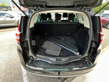 Photo 14 du bon plan RENAULT Grand Scenic 1.6 dCi 130ch Energy Limited occasion à 15990 €