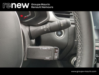 Photo 26 du bon plan RENAULT Captur 1.6 E-Tech hybride 145ch Zen -21 occasion à 18900 €