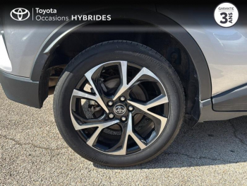 Photo 16 du bon plan TOYOTA C-HR 122h Design 2WD E-CVT RC18 occasion à 16590 €
