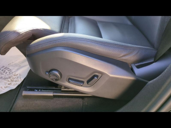 Photo 16 du bon plan VOLVO XC60 T6 Hybride Rechargeable 253 + 145ch Plus Style Chrome Geartronic 8 AWD occasion à 50900 €