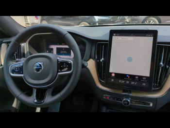 Photo 18 du bon plan VOLVO XC60 T6 Hybride Rechargeable 350ch Utra Style Chrome Geartronic 8 AWD occasion à 73400 €