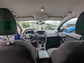 Photo 16 du bon plan FORD Focus 1.0 EcoBoost 100ch Stop&Start Business Nav 99g occasion à 10990 €