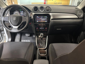 Photo 11 du bon plan SUZUKI Vitara 1.5 Dualjet Hybrid 115ch PrivilÃ¨ge Auto occasion à 18990 €
