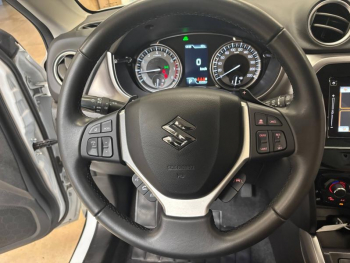 Photo 16 du bon plan SUZUKI Vitara 1.5 Dualjet Hybrid 115ch PrivilÃ¨ge Auto occasion à 18990 €