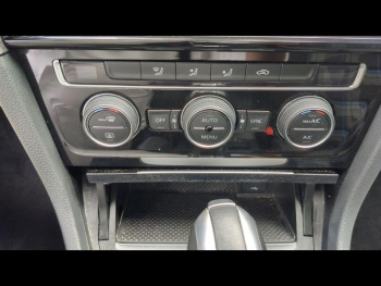 Photo 17 du bon plan VOLKSWAGEN Golf 1.4 eHybrid 245ch GTE DSG6 occasion à 22990 €