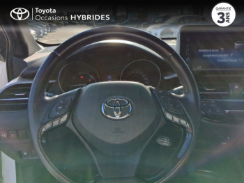 Photo 9 du bon plan TOYOTA C-HR 122h Design 2WD E-CVT RC18 occasion à 17990 €