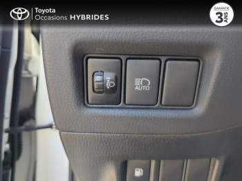 Photo 22 du bon plan TOYOTA C-HR 122h Design 2WD E-CVT RC18 occasion à 17990 €