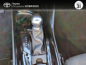 Photo 23 du bon plan TOYOTA C-HR 122h Design 2WD E-CVT RC18 occasion à 17990 €
