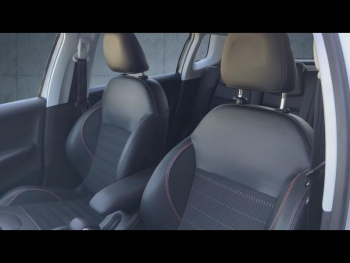 Photo 11 du bon plan PEUGEOT 2008 1.2 PureTech 110ch E6.c GT Line S&S EAT6 occasion à 13900 €