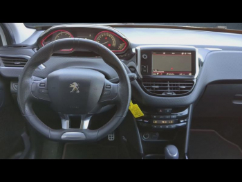 Photo 13 du bon plan PEUGEOT 2008 1.2 PureTech 110ch E6.c GT Line S&S EAT6 occasion à 13900 €