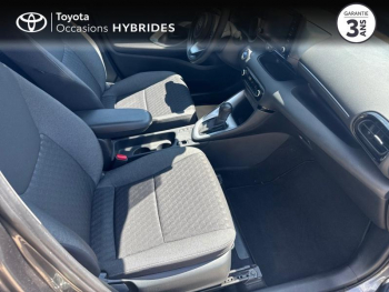 Photo 6 du bon plan TOYOTA Yaris 116h Design 5p MY22 occasion à 20990 €