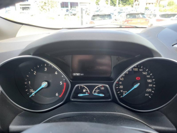 Photo 8 du bon plan FORD Kuga 1.5 TDCi 120ch  ST-Line Black & Silver 4x2 occasion à 15990 €
