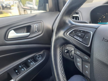 Photo 18 du bon plan FORD Kuga 1.5 TDCi 120ch  ST-Line Black & Silver 4x2 occasion à 15990 €