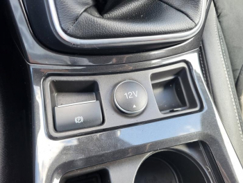 Photo 22 du bon plan FORD Kuga 1.5 TDCi 120ch  ST-Line Black & Silver 4x2 occasion à 15990 €