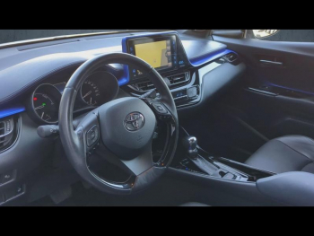 Photo 8 du bon plan TOYOTA C-HR 122h Graphic 2WD E-CVT occasion à 18900 €