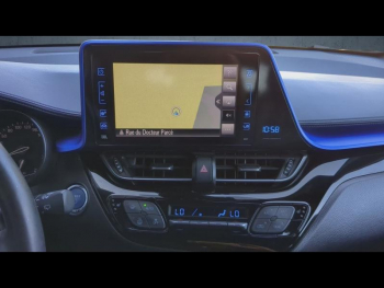 Photo 15 du bon plan TOYOTA C-HR 122h Graphic 2WD E-CVT occasion à 18900 €
