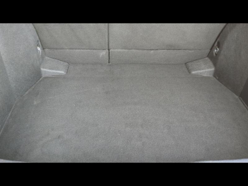 Photo 18 du bon plan TOYOTA C-HR 122h Graphic 2WD E-CVT occasion à 18900 €