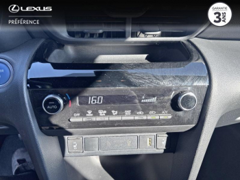 Photo 21 du bon plan TOYOTA Yaris Cross 116h Design MY22 occasion à 21980 €