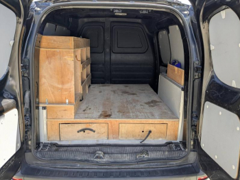 Photo 11 du bon plan RENAULT Kangoo Van L1 1.5 Blue dCi 115ch Grand Confort - 22 occasion à 15923 €