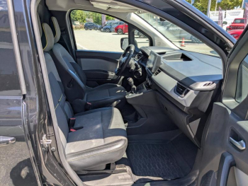 Photo 13 du bon plan RENAULT Kangoo Van L1 1.5 Blue dCi 115ch Grand Confort - 22 occasion à 15923 €