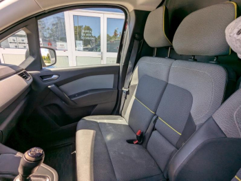 Photo 21 du bon plan RENAULT Kangoo Van L1 1.5 Blue dCi 115ch Grand Confort - 22 occasion à 15923 €