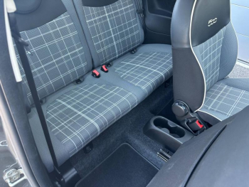 Photo 18 du bon plan FIAT 500 1.2 8v 69ch Lounge occasion à 9990 €
