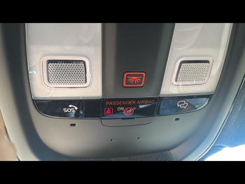 Photo 14 du bon plan VOLVO XC40 B3 163ch Plus DCT 7 occasion à 34990 €