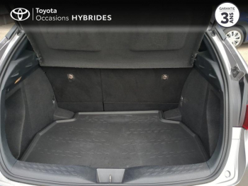 Photo 10 du bon plan TOYOTA C-HR 122h Design 2WD E-CVT RC18 occasion à 18490 €