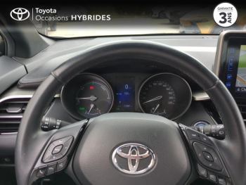 Photo 13 du bon plan TOYOTA C-HR 122h Design 2WD E-CVT RC18 occasion à 18490 €