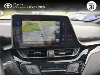 Photo 15 du bon plan TOYOTA C-HR 122h Design 2WD E-CVT RC18 occasion à 18490 €