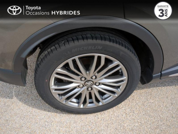 Photo 16 du bon plan TOYOTA C-HR 122h Distinctive 2WD E-CVT MY22 occasion à 22490 €